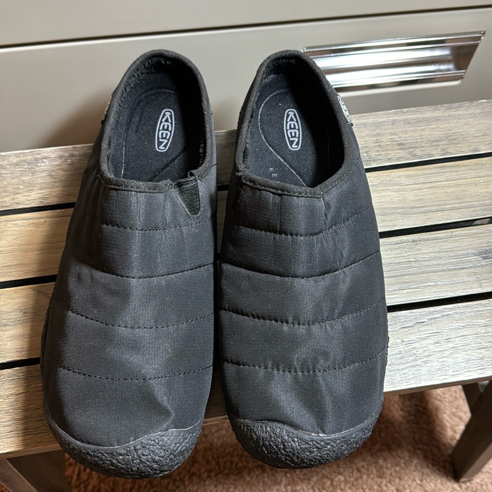 Keen Black Slip-On Loafers